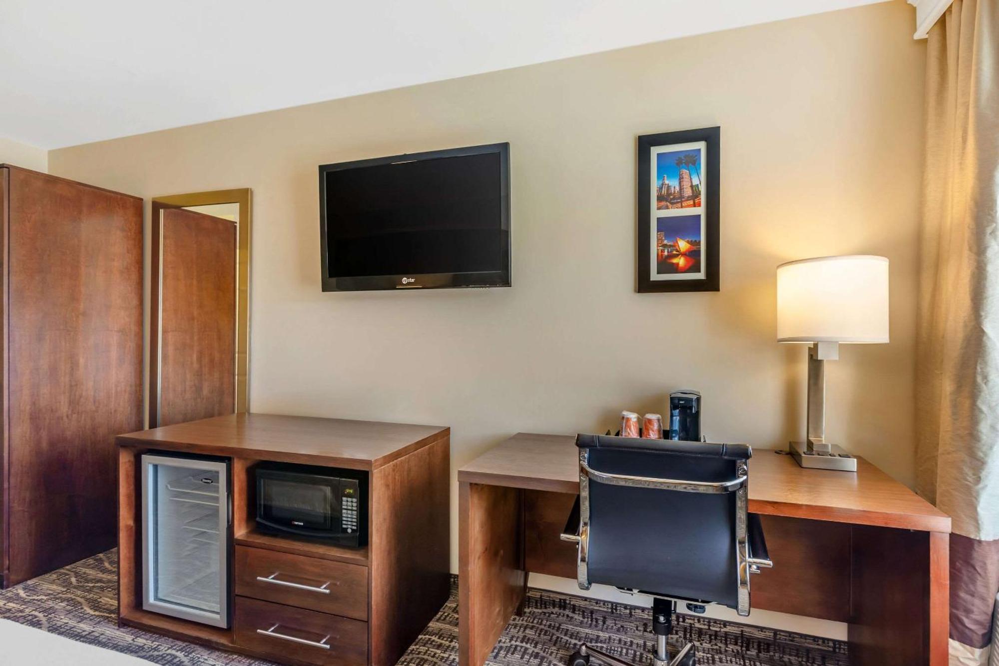 Comfort Inn Monterey Park - Los Angeles Экстерьер фото